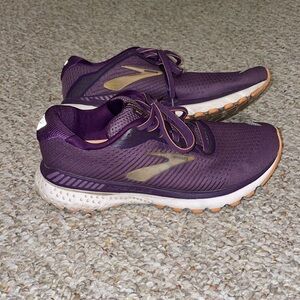 Brooks Adrenaline 20 GTS Sneaker 8.5